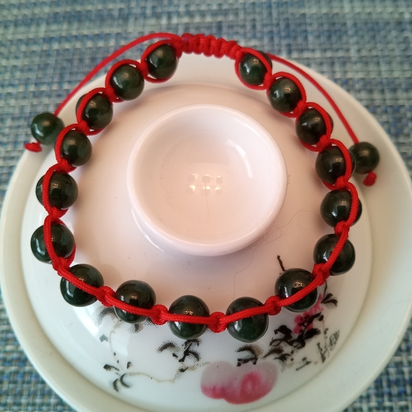 Burmese Jadeite Chinese Red String Bracelet - Picture 8 of 8